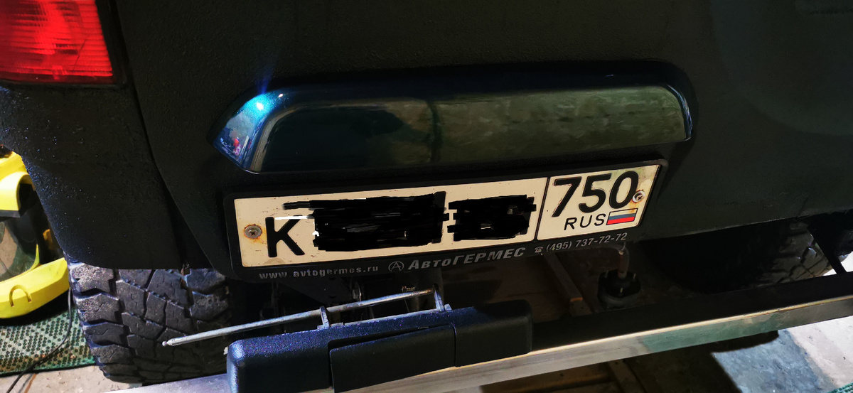 Сделал.ручку в салоне, но сломал ручку багажника. В итоге поставил от рестайла, под камеру