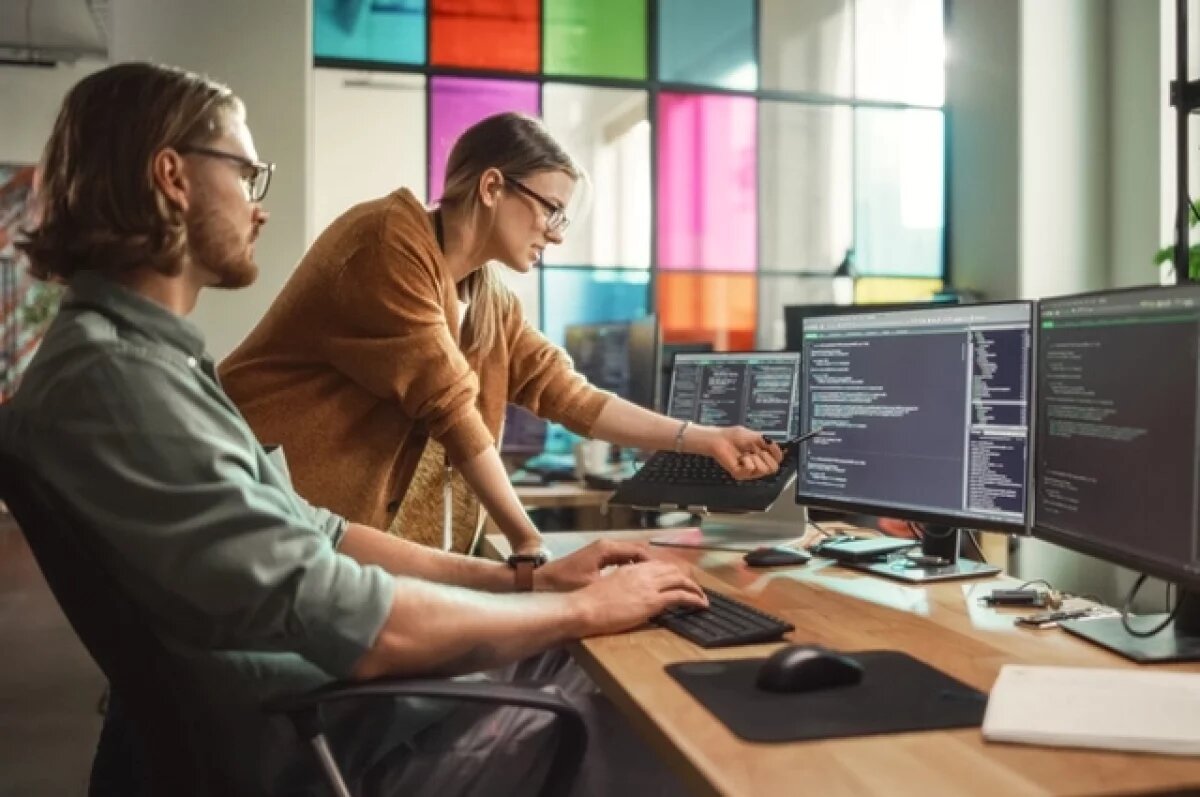    Выставку «Архитектура и мода» на ВДНХ создавали с применением ИИ