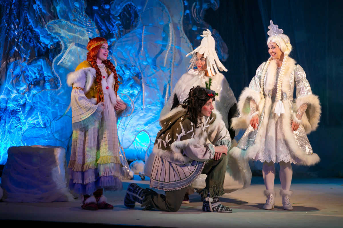 Спектакль «День рождения Снегурочки» // Фото: Севастопольский театр юного зрителя