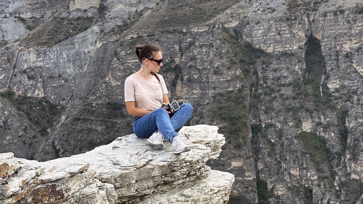 Сулакский каньон Дагестана не редко сравнивают с американским Гранд-каньоном. Сулакский каньон глубже на 120 метров. Листайте галерею, чтобы увидеть ещё фото