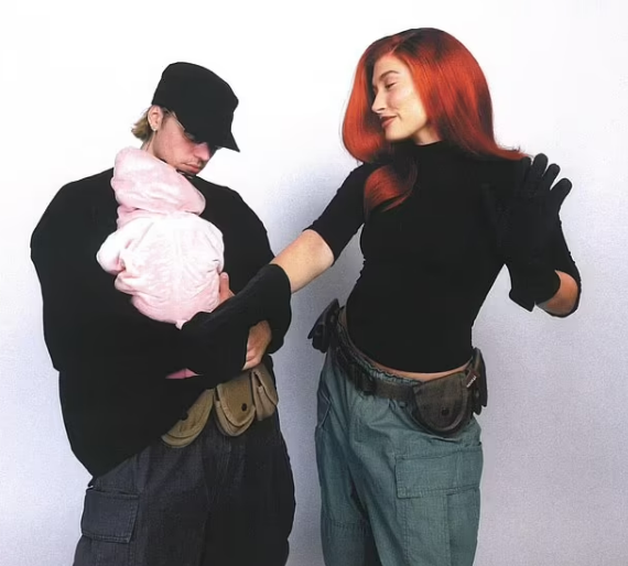    Джастин Бибер, Хейли Бибер и Джек БлюзСоцсети Хейли Бибер