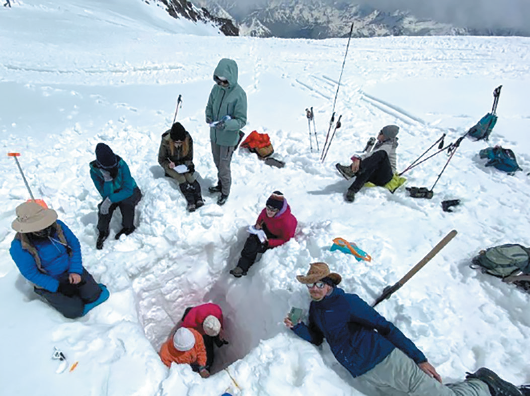 Практика студентов 2 курса в Приэльбрусье, 2023 г.