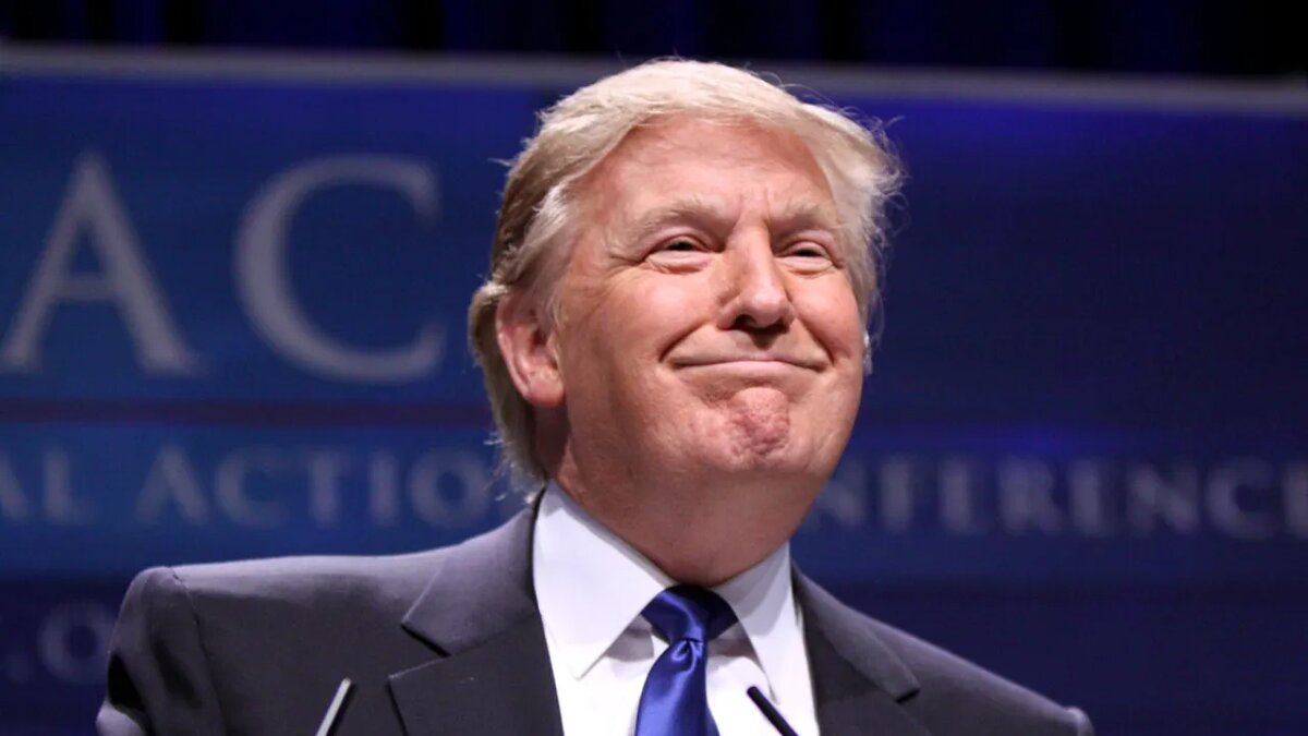    Дональд Трамп