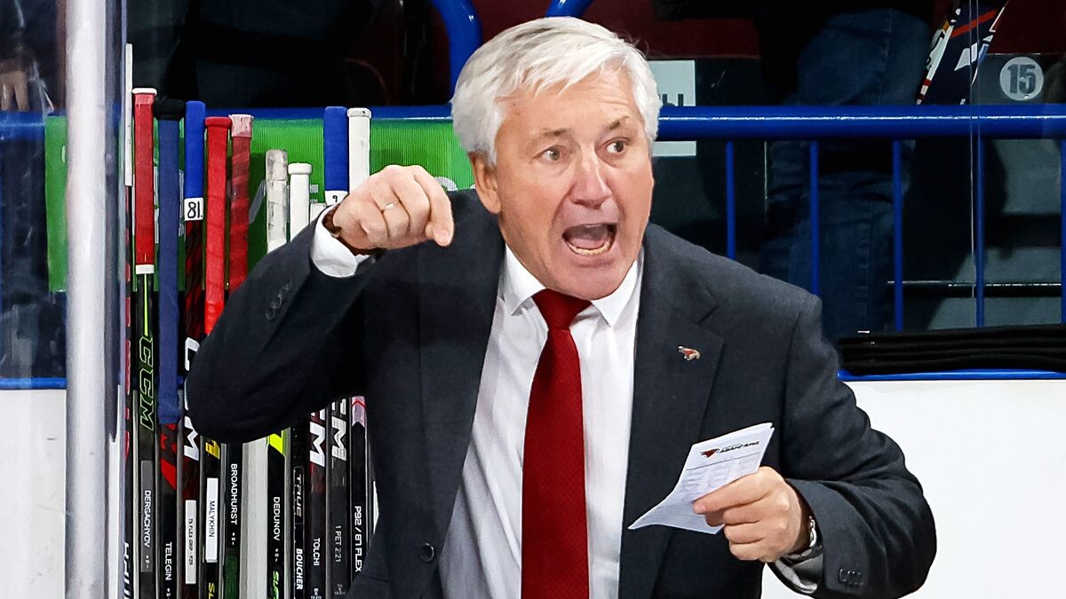    Максим Шмаков, photo.khl.ru