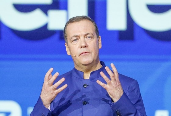    Дмитрий Медведев