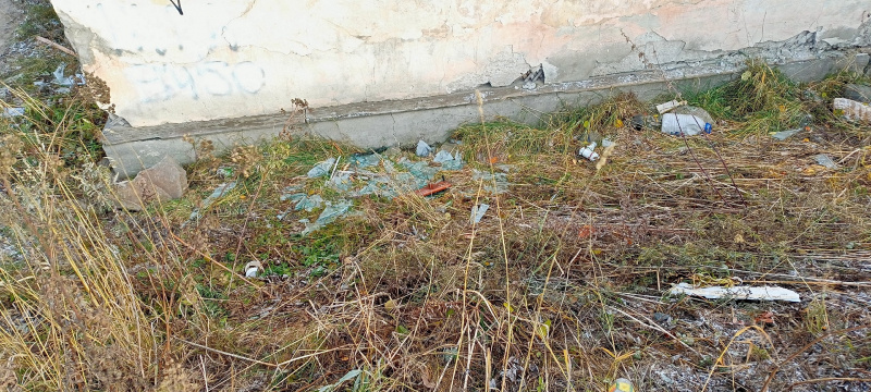    Вандалы облюбовали ещё один расселенный дом в Петрозаводскечитатель "ФакторНовости"