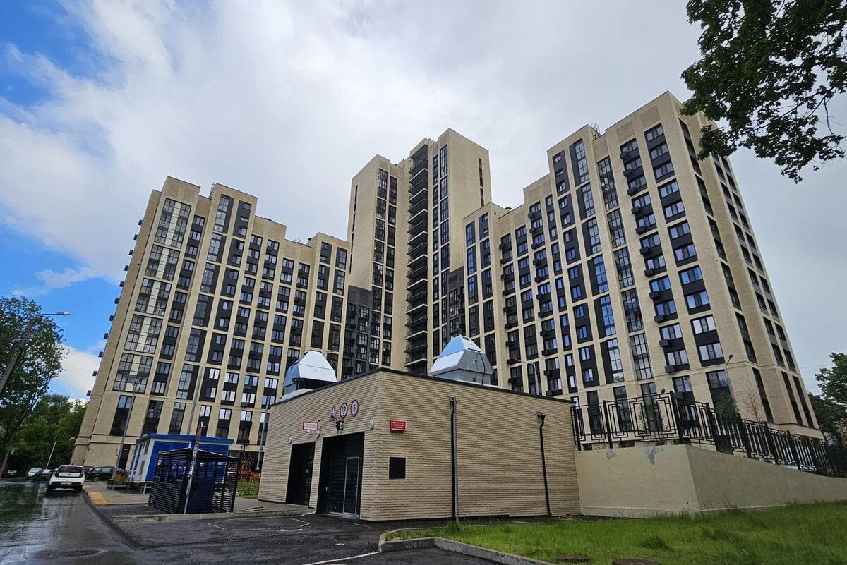    Жилой дом, построенный по программе реновации на ул. Красных Зорь в Можайском районе Москвы. Агентство "Москва"