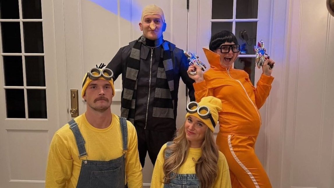    Адам Фокс и Райан Линдгрен   Соцсети