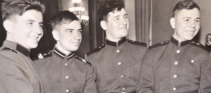 Слева направо:Филлип Поплавский, Асхат Зиганшин, Иван Федотов, Анатолий Крючковский.