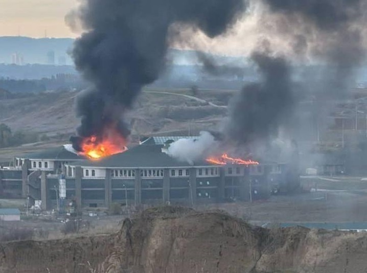    Университет спецназа в Гудермесе после удара БПЛА.