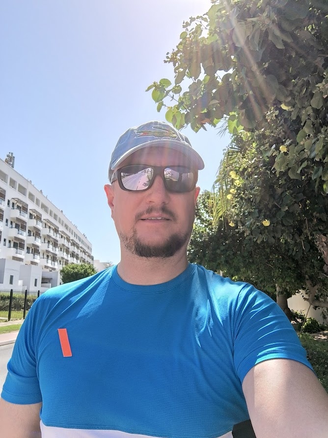 Зимняя форма для пробежки или прогулки