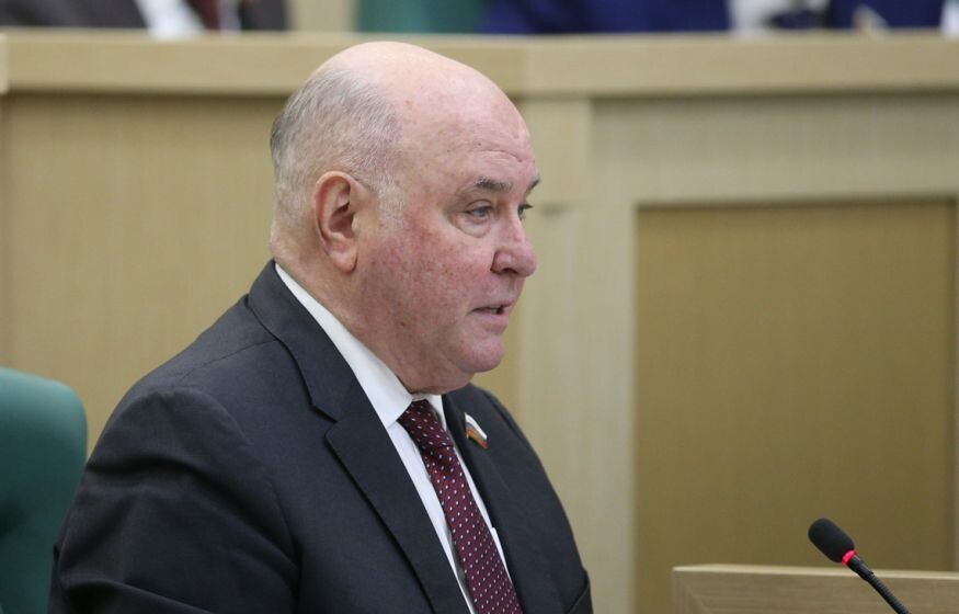     В России ответили на заявление Киева о стремлении трех стран стать покровительницами украинцев