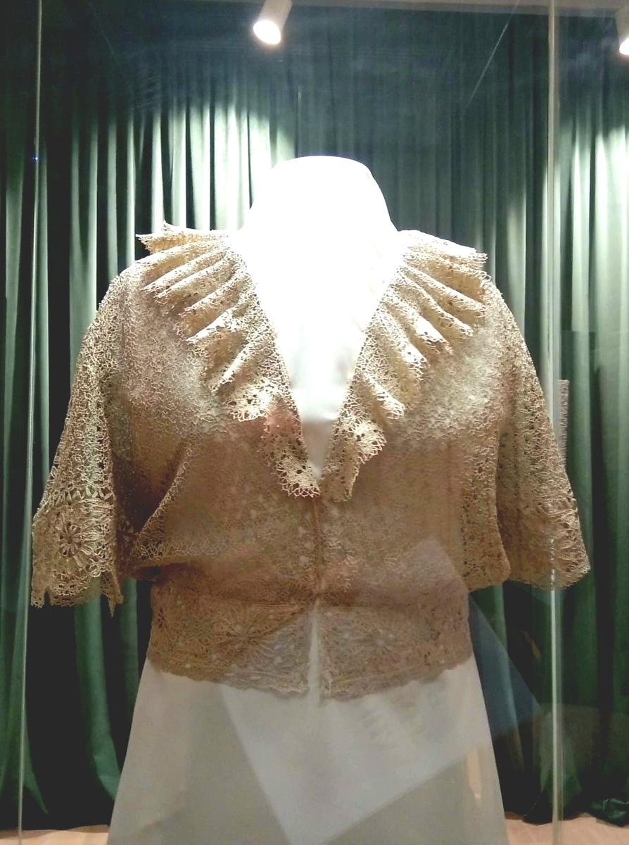 Блуза.из вологодского кружева