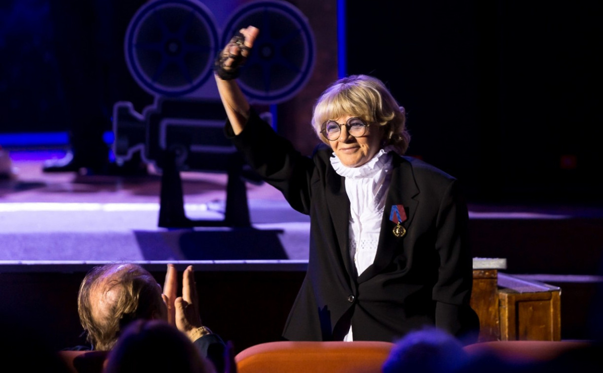 Алла Сурикова. фото с интернета