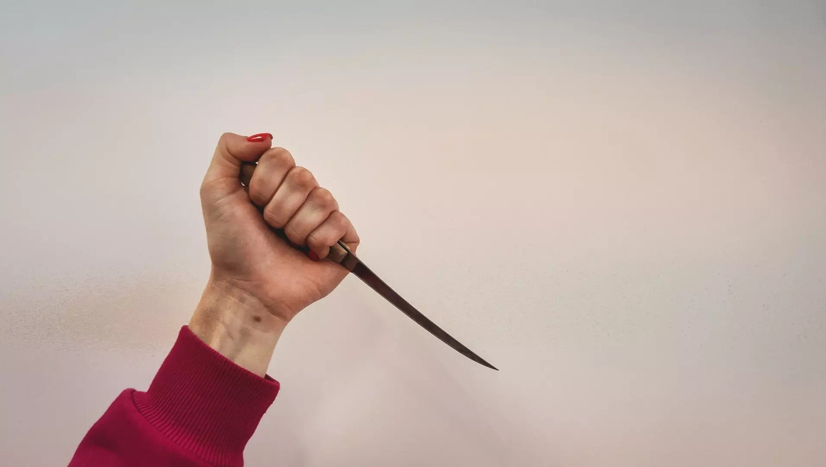    В Курской области 33-летняя женщина подозревается в убийстве сожителя