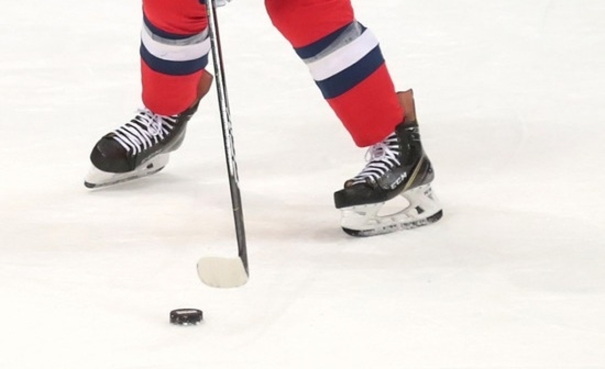    Киевские хоккеисты Благой и Алексюк не вернулись на Украину после игр в Италии