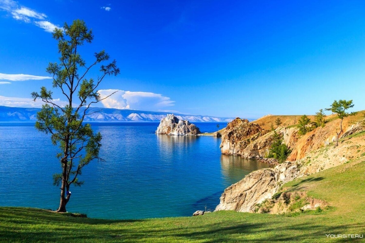 https://cdn.culture.ru/images/b6c965ef-ca74-5944-b8b7-67f0766a9a0b