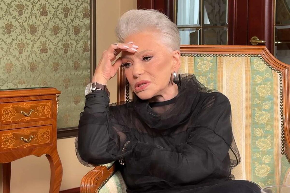    Ирина Понаровская Кадр из шоу «Света вокруг света»