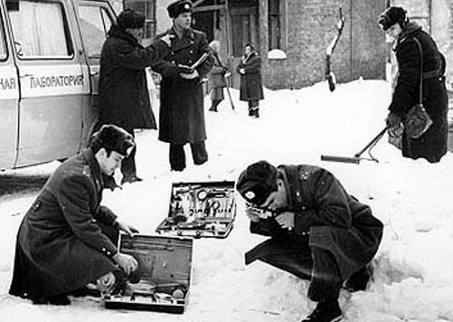 Следственно-оперативная группа работает на месте происшествия. Фото из открытых источников.