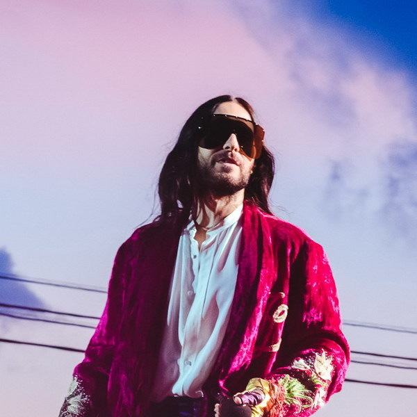     Лупита Нионго и Джаред Лето примут участие во похищении советского лунохода