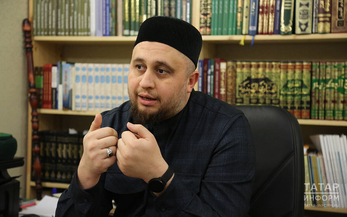 Имам-хатыб казанской мечети «Гаиля» Рустам хазрат Хайруллин. Фото: © Рамиль Гали / «Татар-информ»