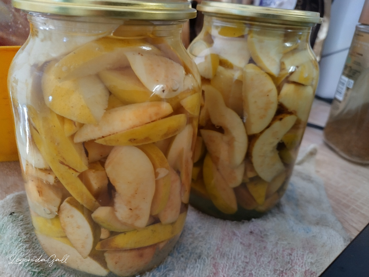 Две ароматные баночки