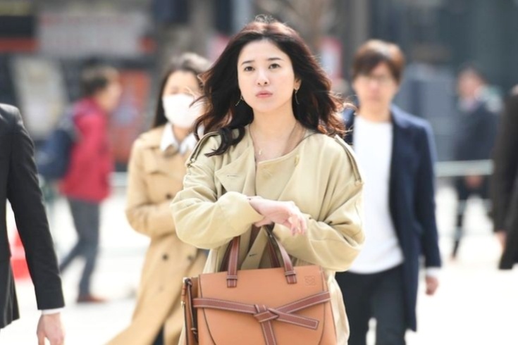 Кадр из дорамы "Никакой сверхурочной работы"