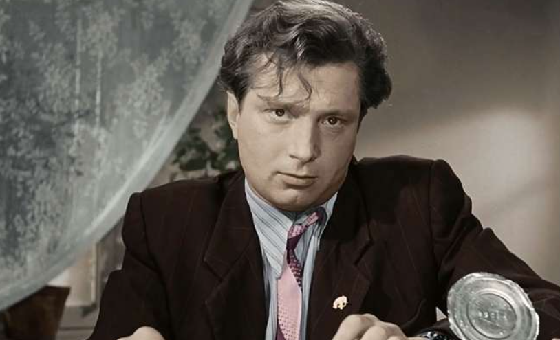 Владимир Гуляев. Кадр из фильма "Весна на Заречной улице", 1956, реж. Марлен Хуциев, Феликс Миронер