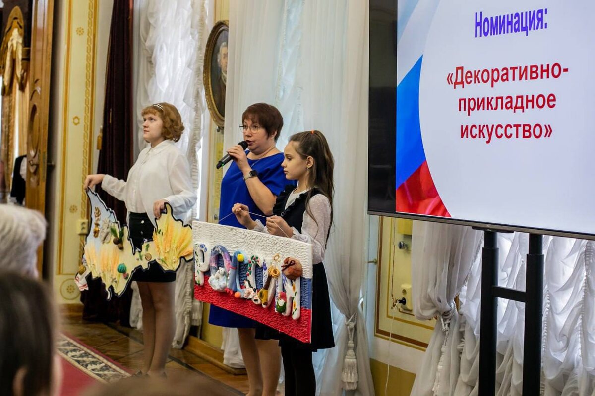  📷    В Оренбурге объявили финалистов XIX областного конкурса «И гордо реет флаг державный» Марина Шарт