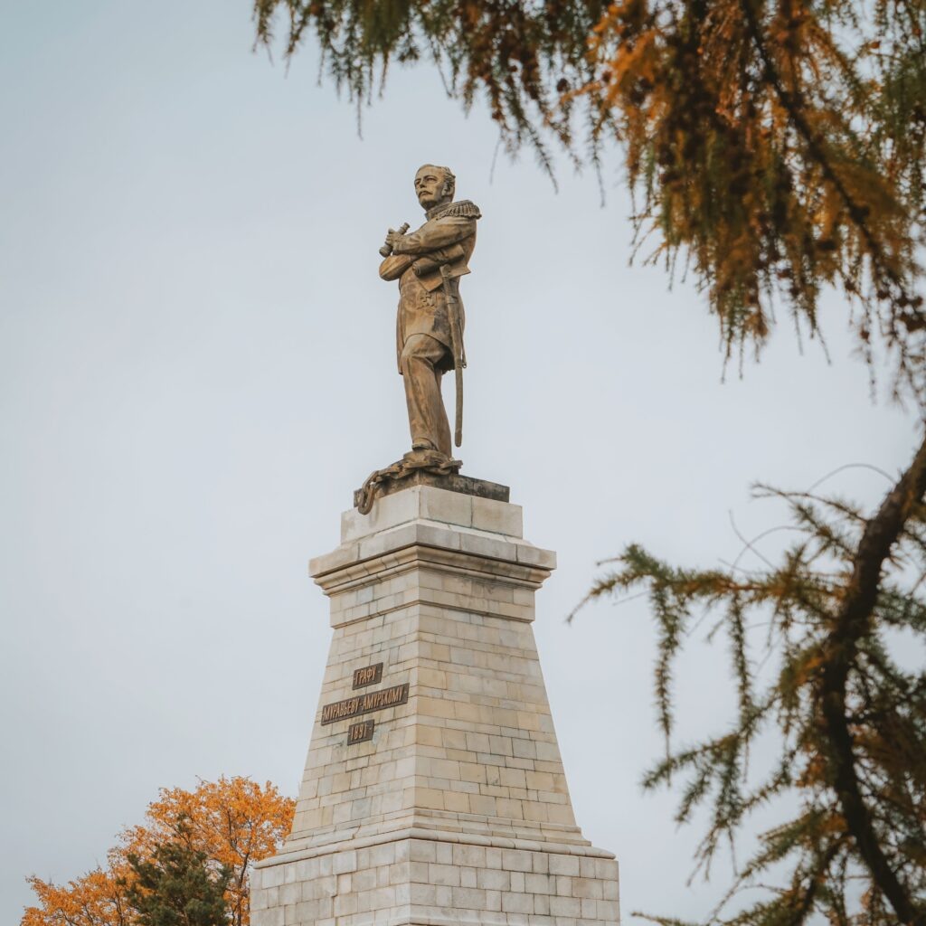    Хабаровск памятник Муравьеву Амурскому Дарья
