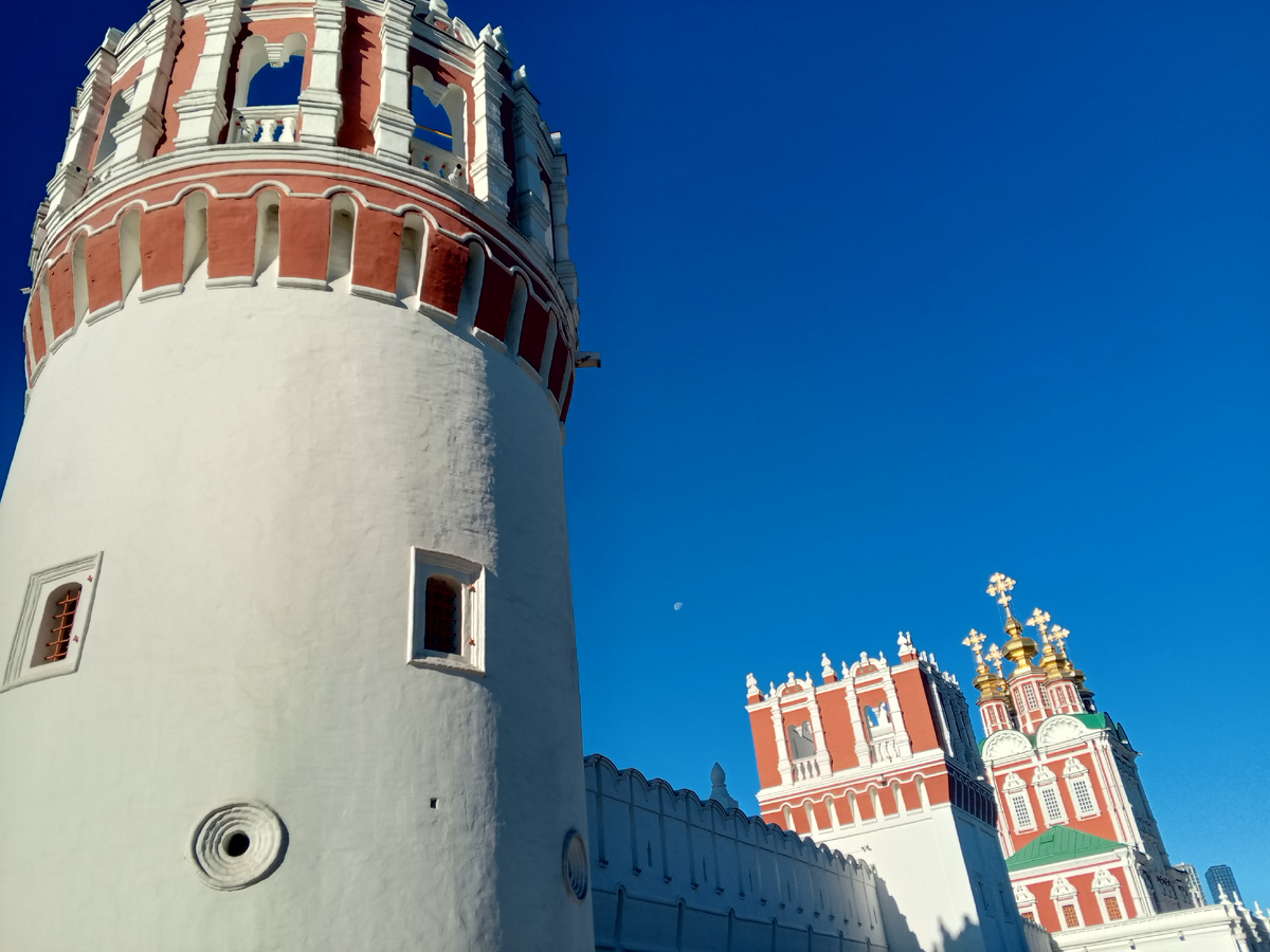 Новодевичий монастырь в Москве. Фото автора. 22 сентября 2024 года