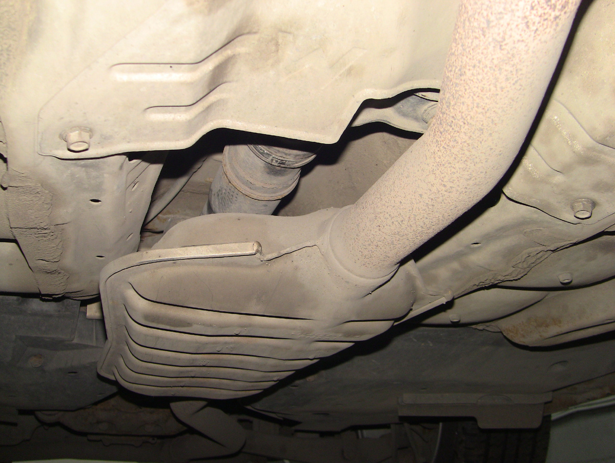 Да, недешево. Но чтобы снять вал пришлось демонтировать выпускную систему и защитные кожухи.