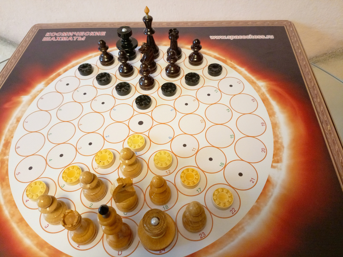 Легконагруженная партия "Раджастан" № 1009.  Доска 61Р. Во всех  радиальных шахматных партиях Проекта Ладья является самой мощной фигурой (ибо Ферзя тут попросту не бывает))).