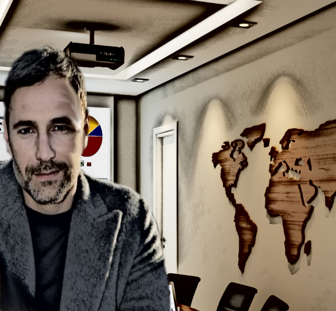 ...Тимофей даже забыл, куда он шёл, но потом понял, что поднялся на этаж выше, чем нужно...