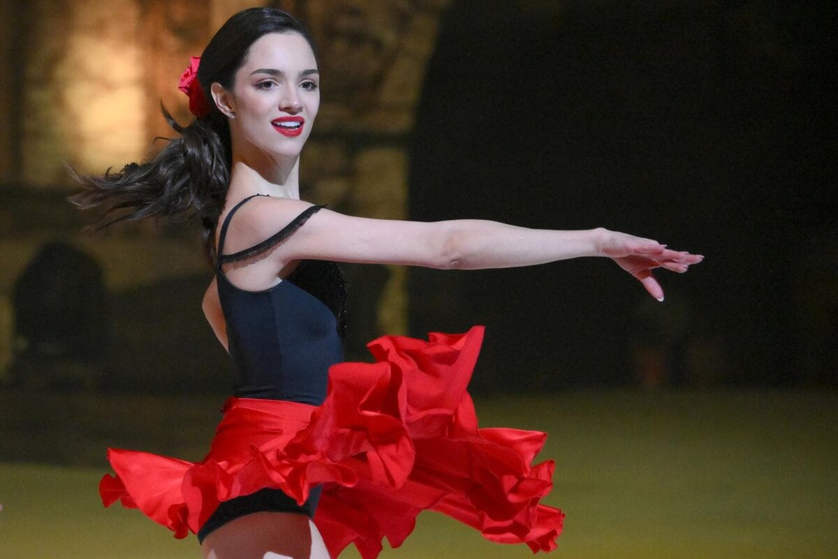    Евгения Медведева превратилась в Кармен. Алексей Майшев / @РИА Новости
