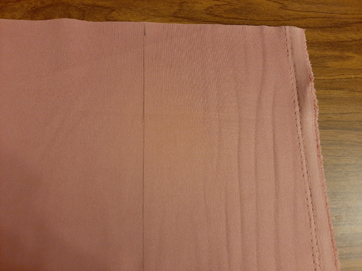 Полоса в 14 см шириной и 100 см длиной.