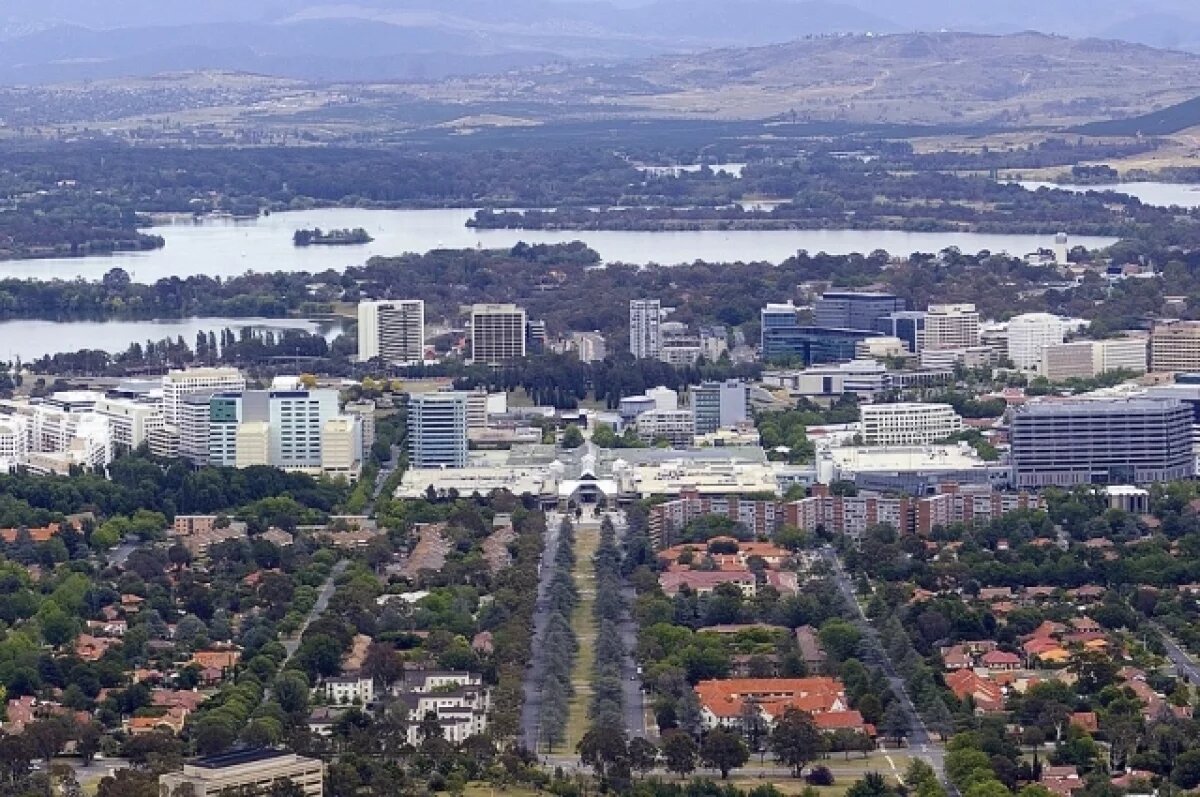    ADM: Австралия передала Киеву снятые с вооружения планирующие бомбы