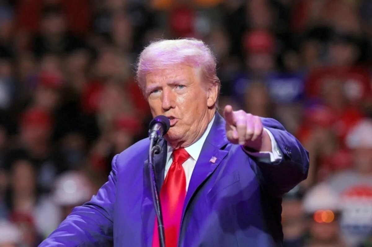    Дональд Трамп.