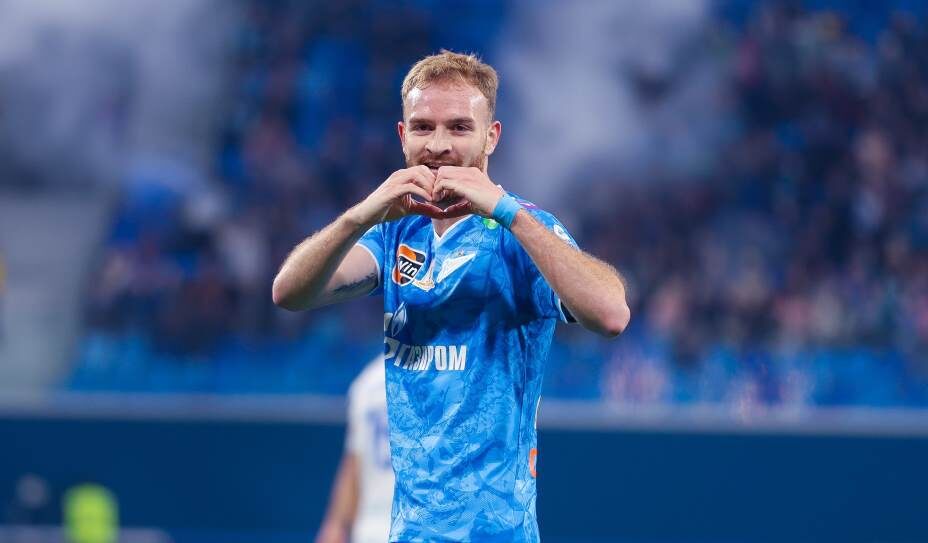    Аргентинский форвард «Зенита» Лусиано празднует забитый мяч. Фото: Фото: Сайт ФК «Зенит»