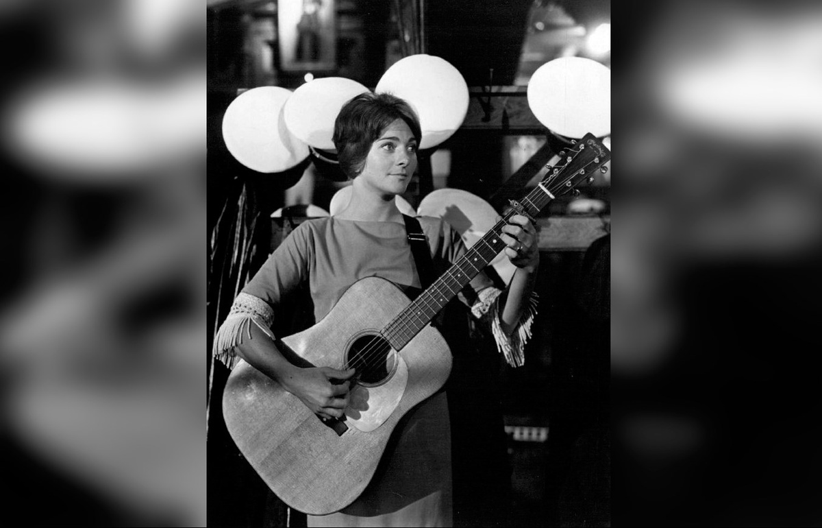 en.wikipedia.org / By ABC Television - eBayfrontback, Public Domain