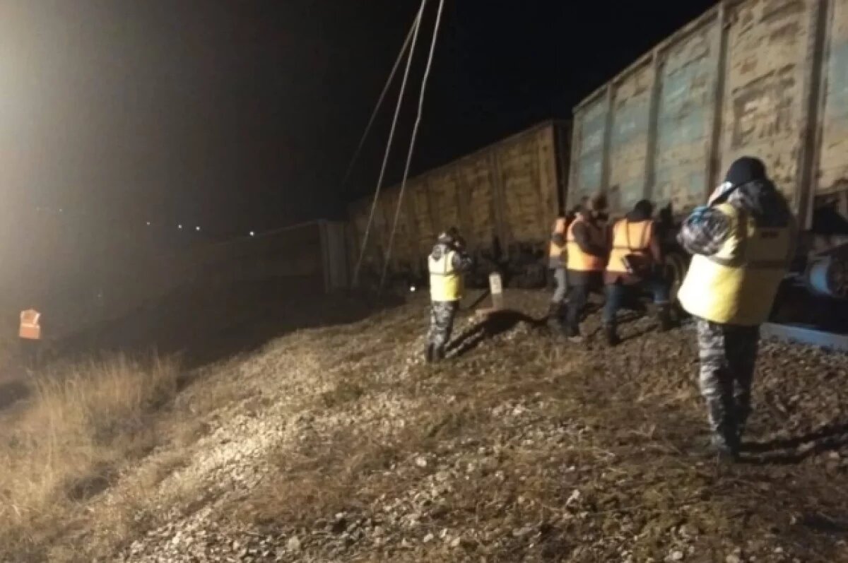    В Башкирии сошли с рельсов свыше 20 вагонов с углём