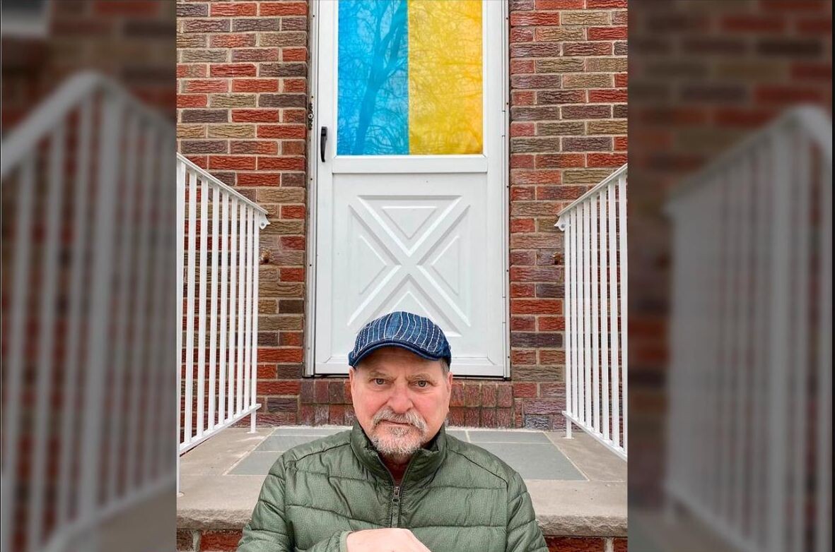    О симпатиях Гениса* легко можно догадаться... Скриншот: интернет-сайт absatz.ru