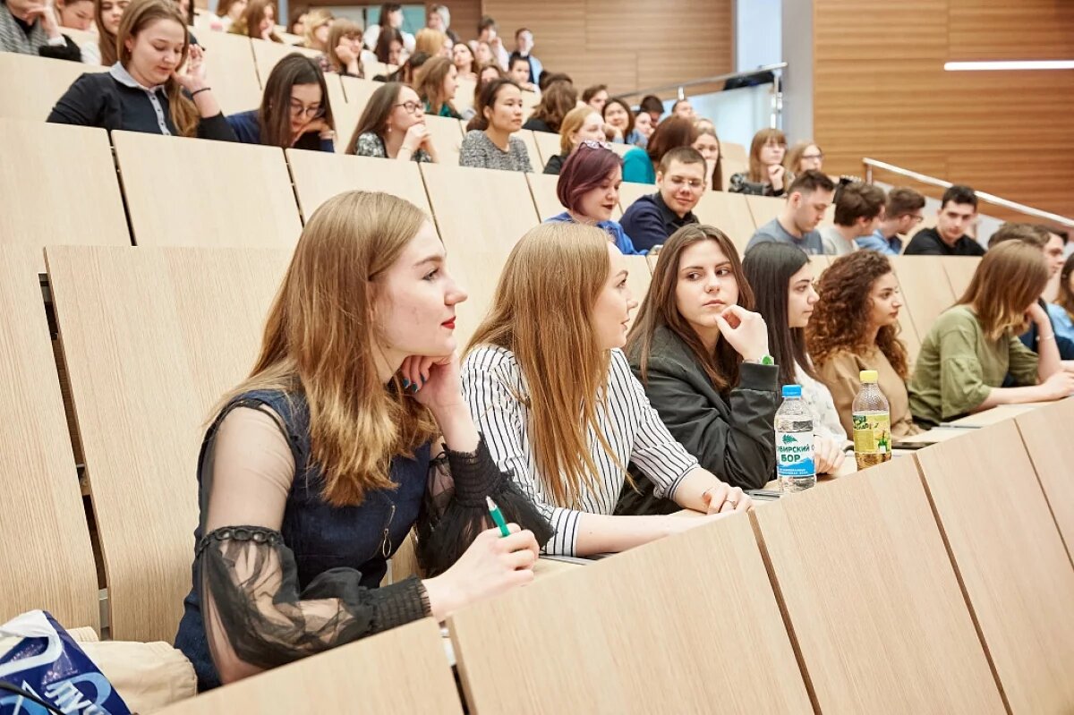    Студентам рассказали о тюменском купечестве на квесте-экскурсии