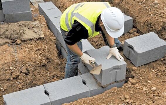 Строим фундамент из газоблокоа