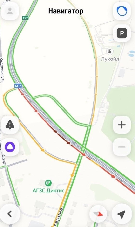    Из-за ДТП образовалась пробка. Фото: Скриншот