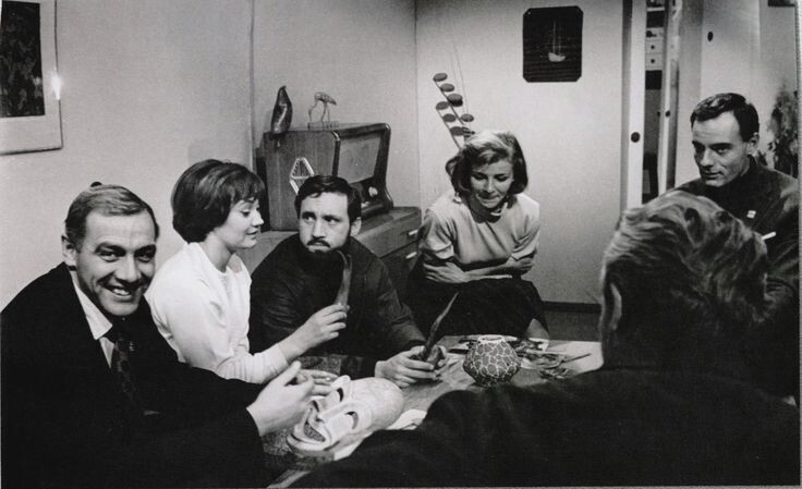 Кадр из фильма «Вертикаль» (1967). Скриншот.