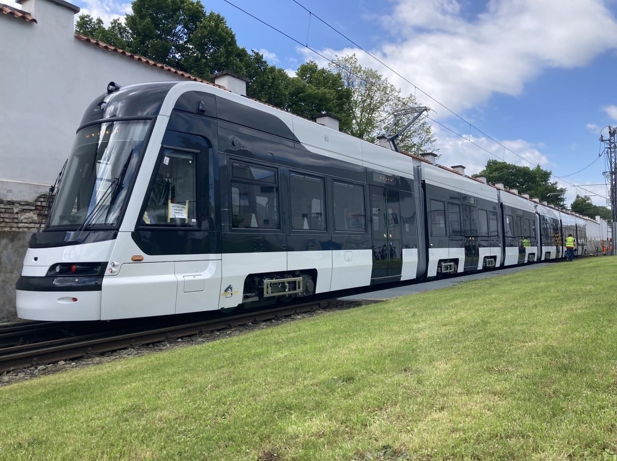 Самый длинный трамвай в мире