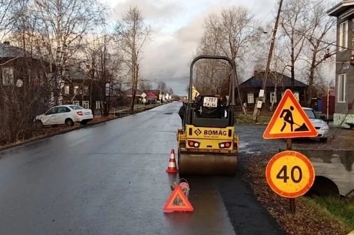    В Свердловской области водитель дорожного катка без прав наехал на пешехода