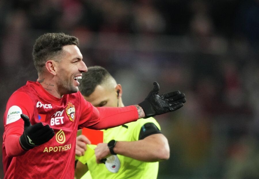    Игрок ПФК ЦСКА Виллиан Роша / Источник: © Александр Вильф/РИА Новости