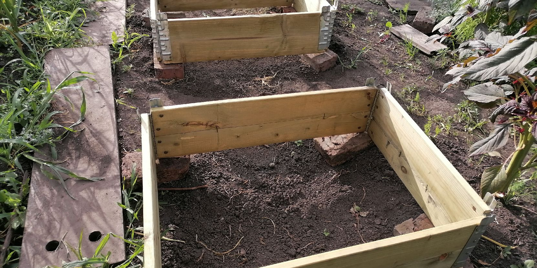 Из чего сделать грядки, чем обрамить? Простой и дешевый вариант